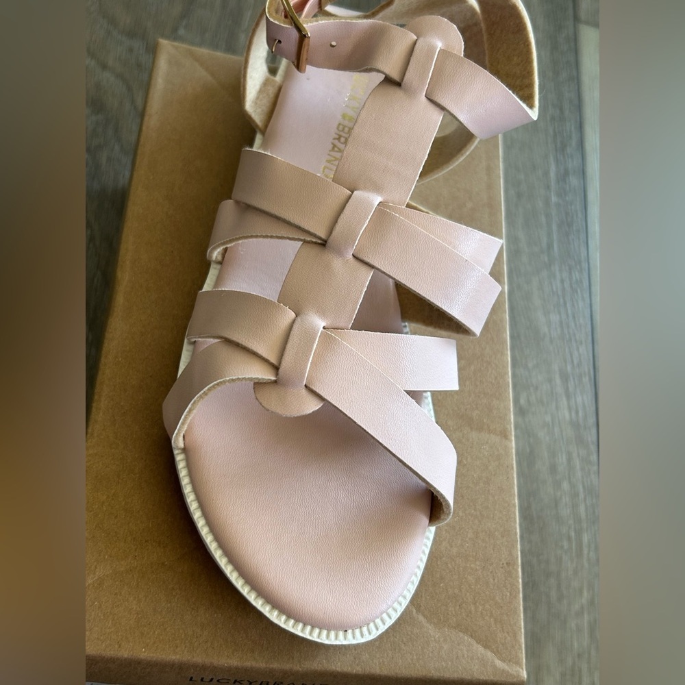 NEW Lucky Brand Gilly Sandal - Picture 5 of 8